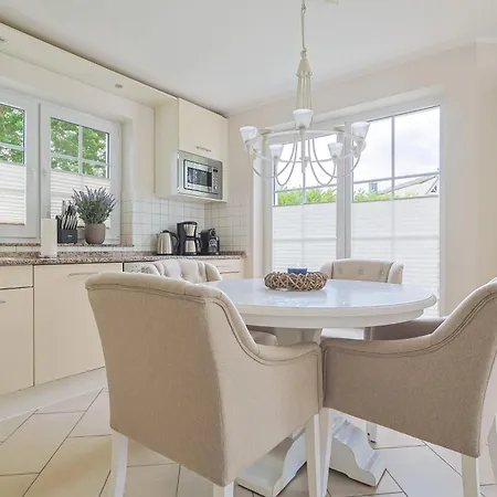 Haus Windfluechter, Seestrasse 5a Tatil Evi Zingst