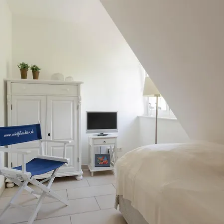 Tatil Evi Haus Windfluechter, Seestrasse 5a Zingst