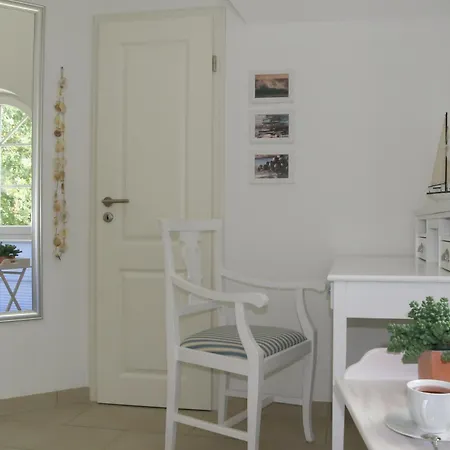Tatil Evi Haus Windfluechter, Seestrasse 5a Zingst